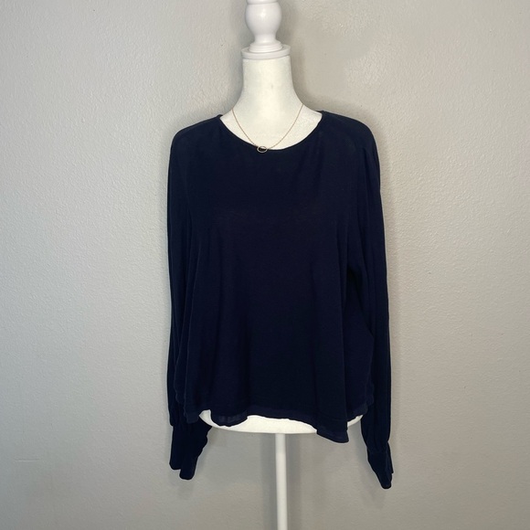 Free People Navy Puff Sleeve Pleated Blouse WOMENS LARGE - Picture 2 of 6